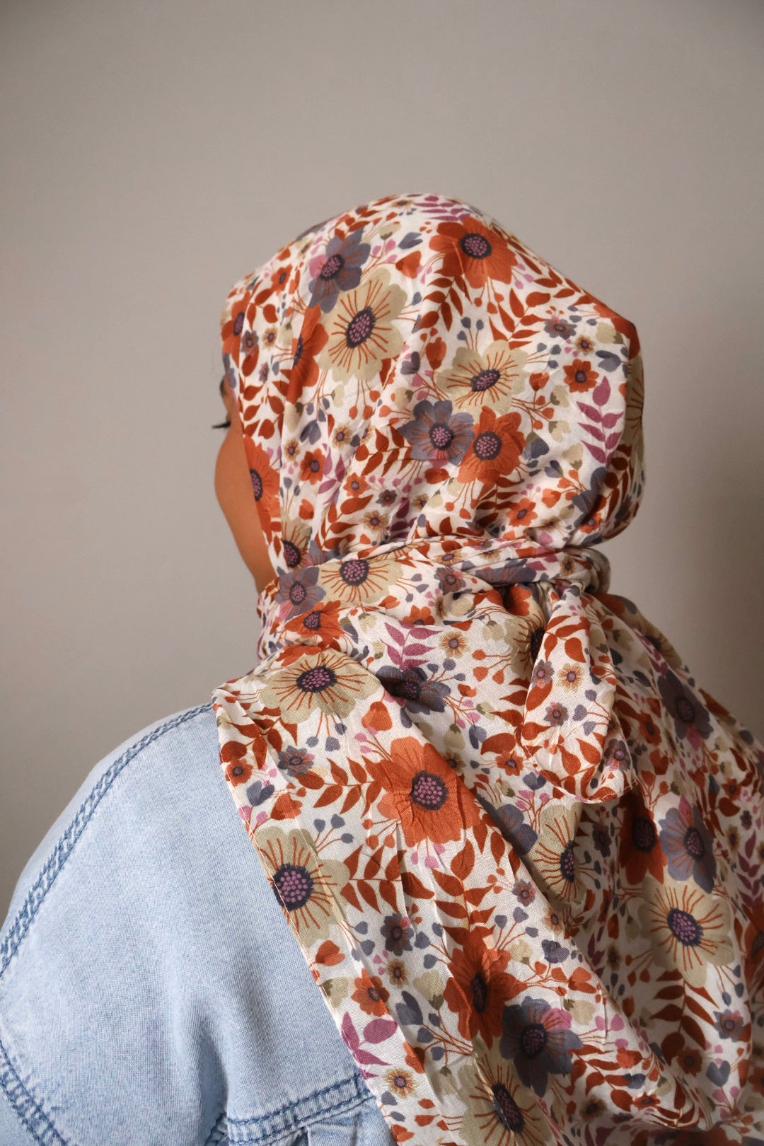 Daisy Square Scarf