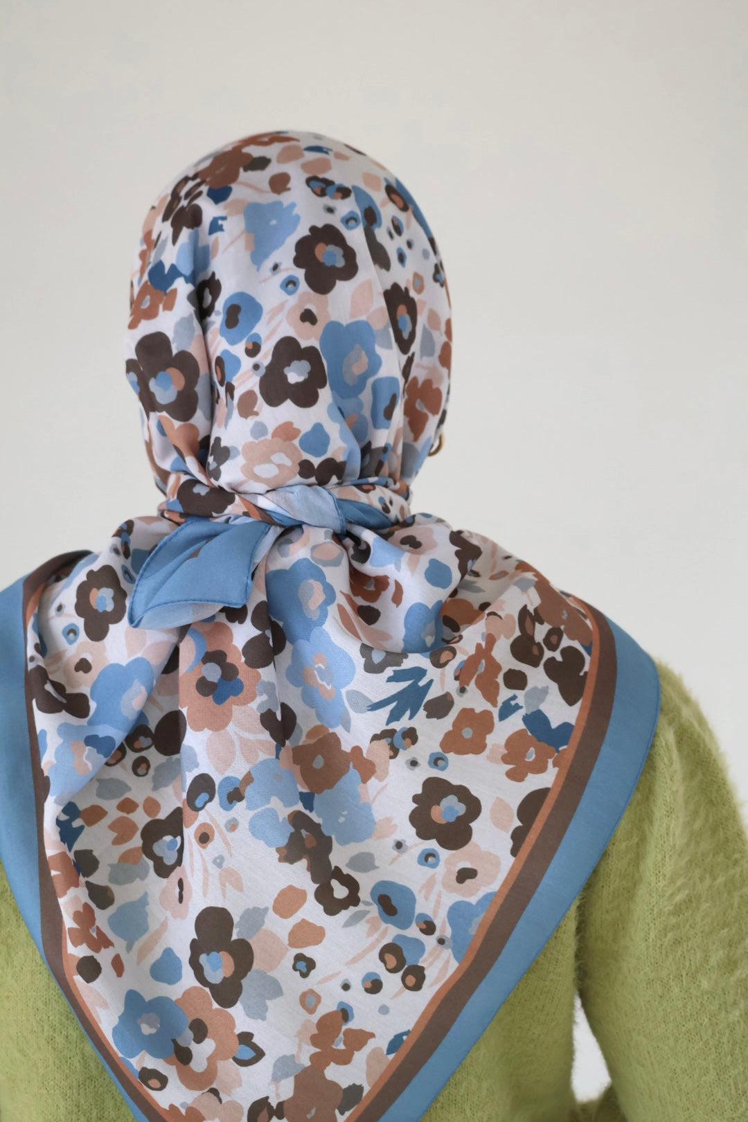 Lara Square Scarf