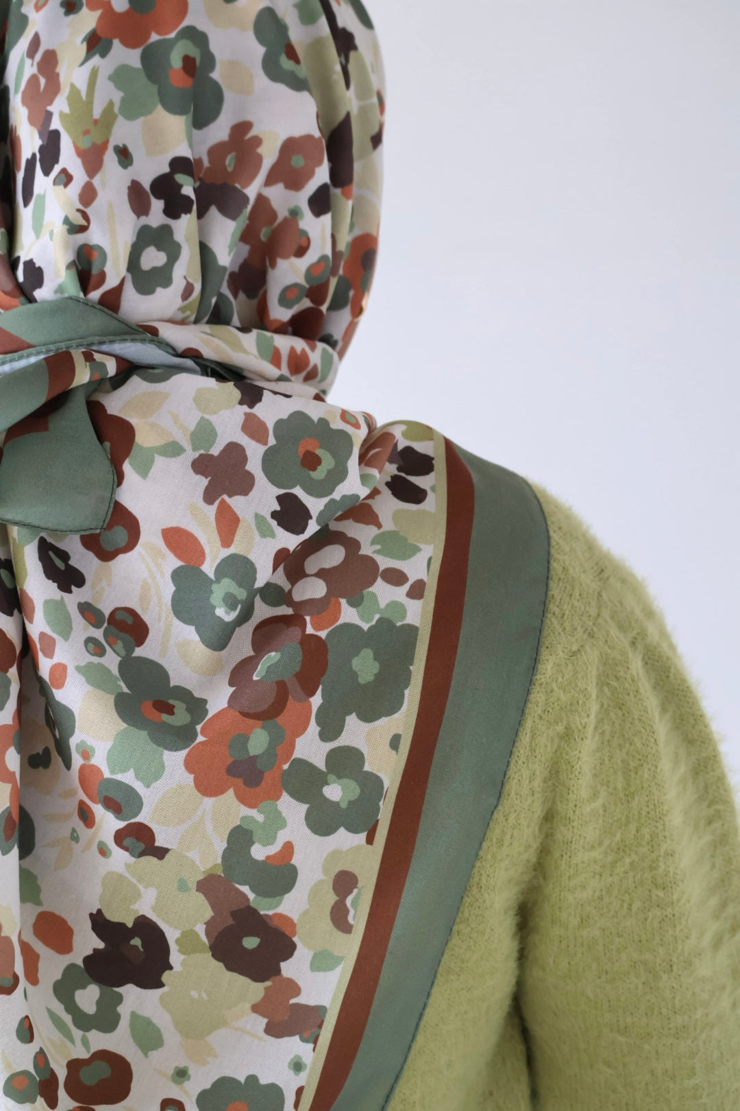 Lara Square Scarf